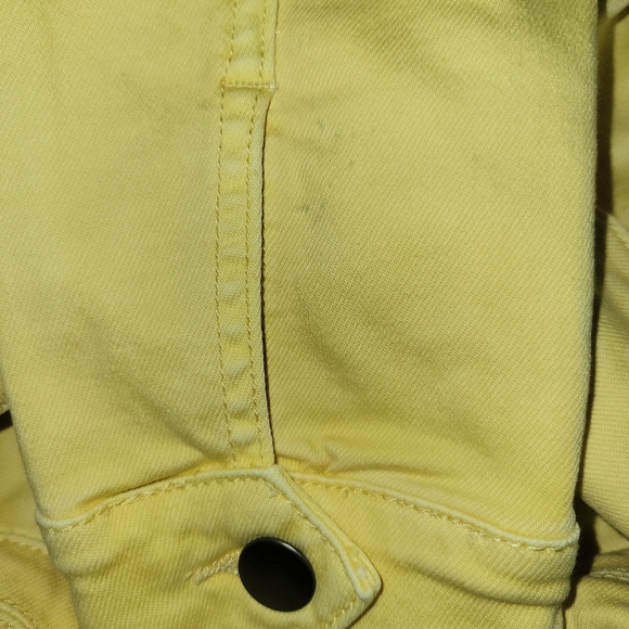 KUT From the Kloth Kara Denim Jacket Sunny Yellow Medium EUC - Picture 8 of 8